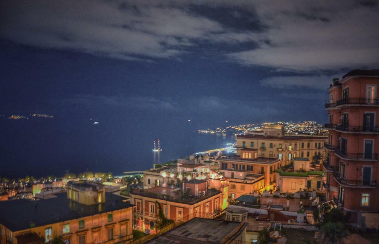 Appartamento Panoramico "Il Glicine" Napoli Eksteriør bilde